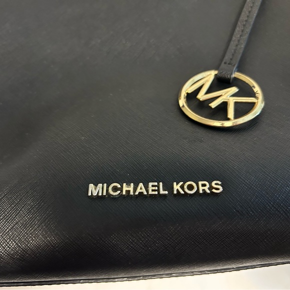 Michael Kors Black Gold Tote Handbag Women’s Purse Leather Walsh Mk Zipper - Picture 4 of 15